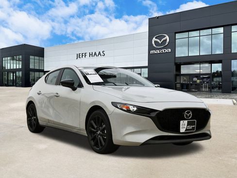 Certified 2025 MAZDA MAZDA3 s Sport image 4