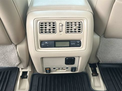 Used 2014 Nissan Pathfinder Platinum w/ Platinum Premium Package FWD image 33