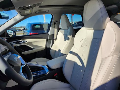 New 2025 Audi Q5 Premium Plus image 10