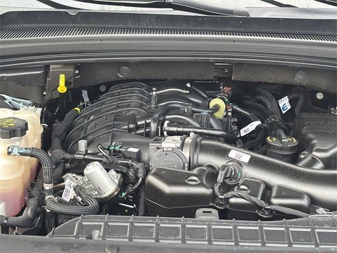 Certified 2025 Jeep Grand Cherokee Laredo X w/ Luxury Tech Group I image 12