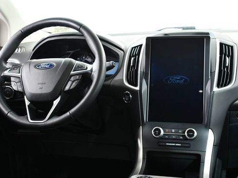 Used 2024 Ford Edge SEL w/ Convenience Package AWD/4WD image 8