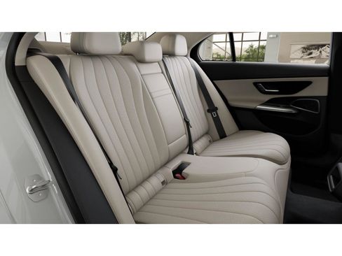 New 2026 Mercedes-Benz E 450 4MATIC Sedan image 47