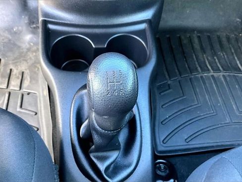 Used 2016 Nissan Versa Note S image 22