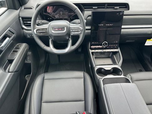 New 2026 GMC Terrain Elevation w/ Elevation Premium Package FWD image 24