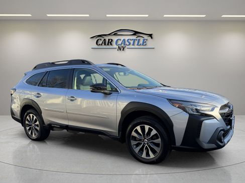 Used 2023 Subaru Outback Limited image 5