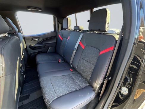 Used 2024 Chevrolet Colorado Z71 w/ Z71 Convenience Package 2 image 26