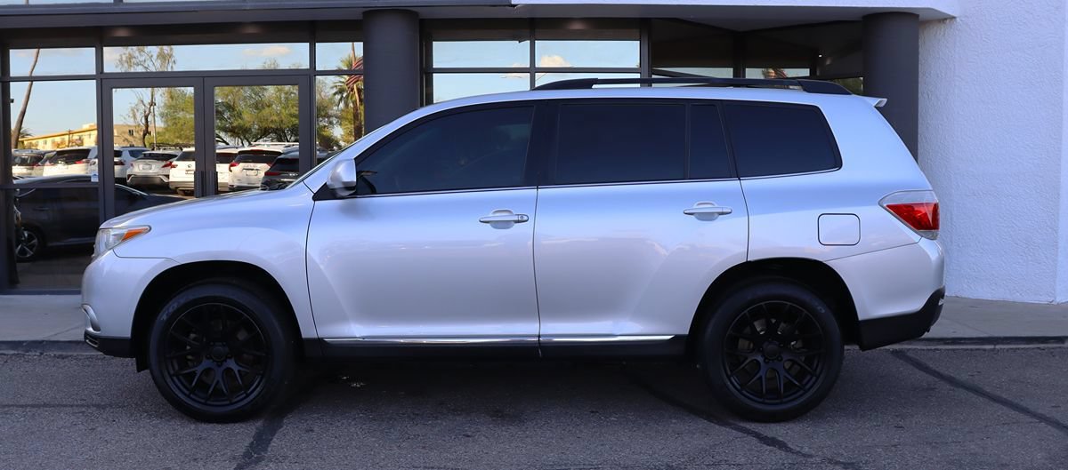 Used 2013 Toyota Highlander Plus FWD image 8