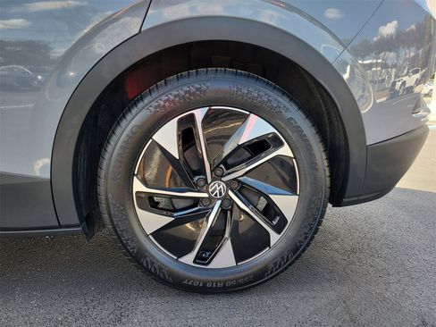 Used 2022 Volkswagen ID.4 Pro S image 9