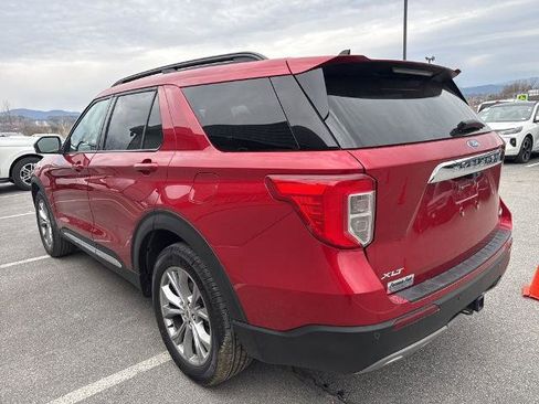 Certified 2024 Ford Explorer XLT w/ Equipment Group 202A image 5