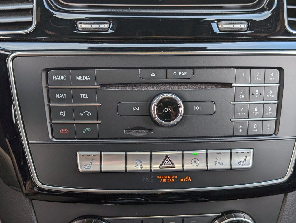 Used 2019 Mercedes-Benz GLE 400 4MATIC image 19
