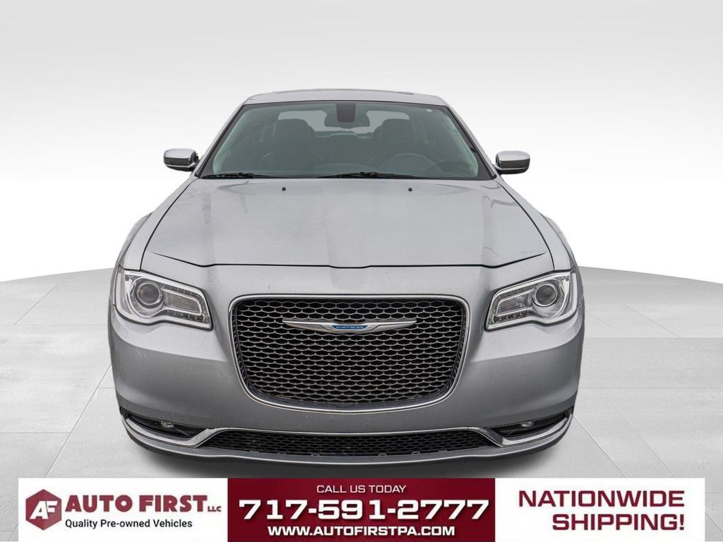 Used 2020 Chrysler 300 Limited AWD/4WD image 9