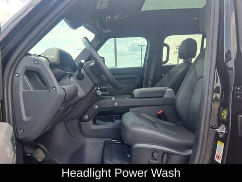 Used 2024 Land Rover Defender 110 X-Dynamic SE AWD/4WD image 10