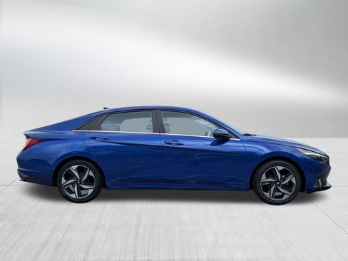 Used 2023 Hyundai Elantra Limited FWD image 8