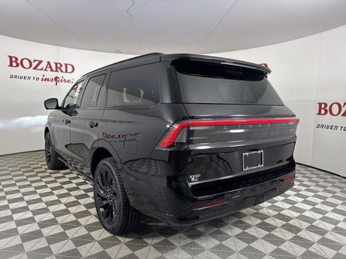 New 2025 Lincoln Navigator Reserve w/ Jet Appearance Package image 5