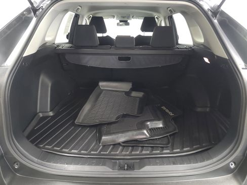 Used 2019 Toyota RAV4 LE w/ Carpet Mat Package FWD image 10