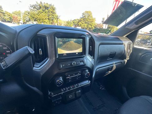 Used 2019 Chevrolet Silverado 1500 Custom Trail Boss w/ Custom Convenience Package image 24