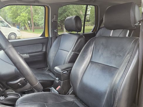 Used 2004 Nissan Xterra SE w/ (LTH) Rugged Leather Pkg AWD/4WD image 11