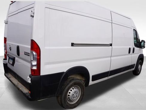 Used 2025 RAM ProMaster 2500 w/ Convenience Group FWD image 2