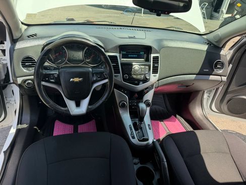 Used 2014 Chevrolet Cruze LT FWD image 17