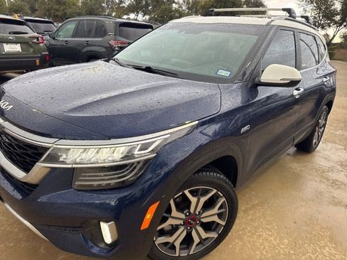 Used 2022 Kia Seltos SX image 3