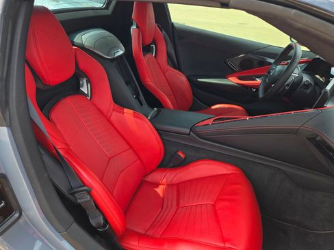 Used 2024 Chevrolet Corvette Stingray Preferred Conv w/ Z51 Performance Package RWD image 30