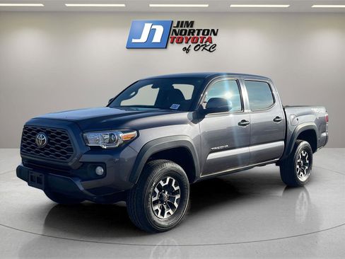 Used 2020 Toyota Tacoma TRD Off-Road image 1