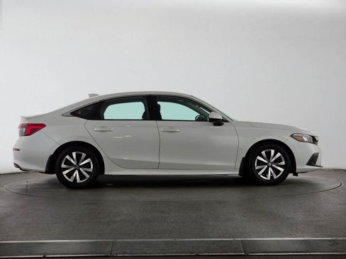 Used 2023 Honda Civic LX image 2