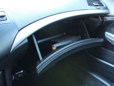 Used 2009 Honda Accord EX-L image 19