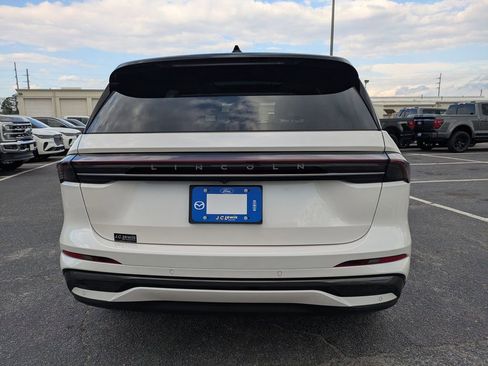 New 2026 Lincoln Nautilus Reserve AWD/4WD image 5