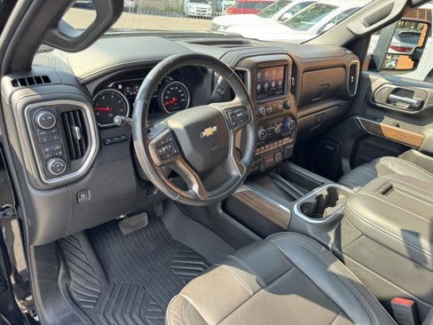 Used 2020 Chevrolet Silverado 3500 High Country w/ Z71 Off-Road Package image 40