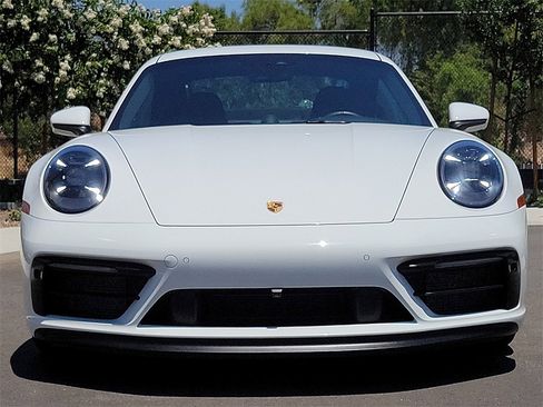 Used 2024 Porsche 911 Carrera GTS image 9