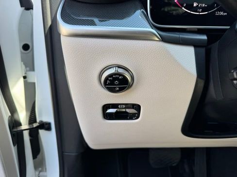 Used 2026 Mercedes-Benz GLC 300 4MATIC image 23