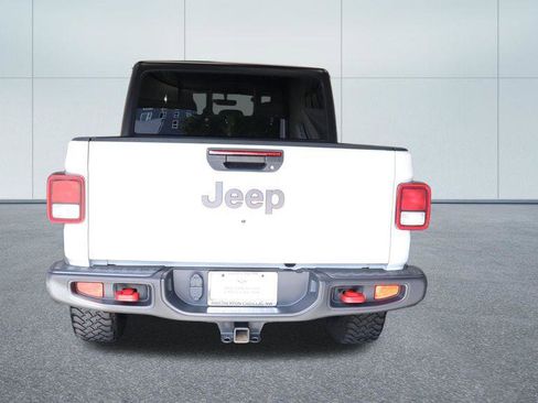 Used 2022 Jeep Gladiator Rubicon w/ Cold Weather Group AWD/4WD image 4