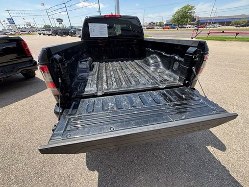 Used 2022 Nissan Frontier S RWD image 7