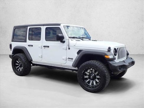 Used 2021 Jeep Wrangler Unlimited Sport AWD/4WD image 6