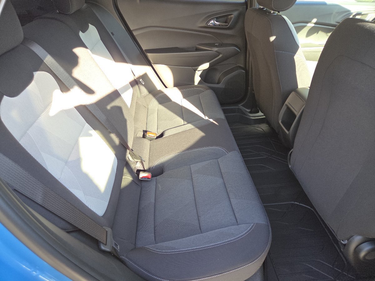 New 2026 Chevrolet Trax LS w/ LS Convenience Package FWD image 22