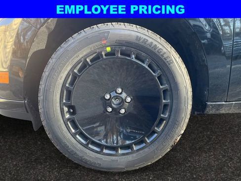 New 2026 Ford Maverick Lobo AWD/4WD image 14