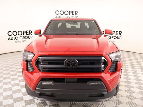 Used 2025 Toyota Tacoma SR5 RWD image 8