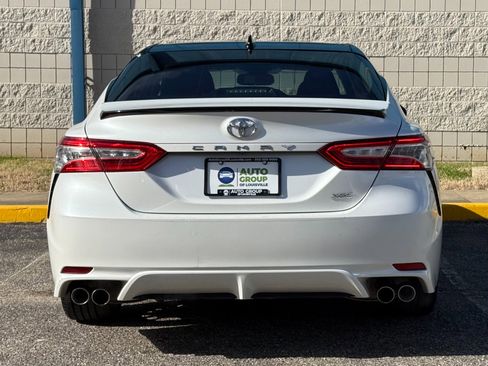 Used 2020 Toyota Camry XSE image 6