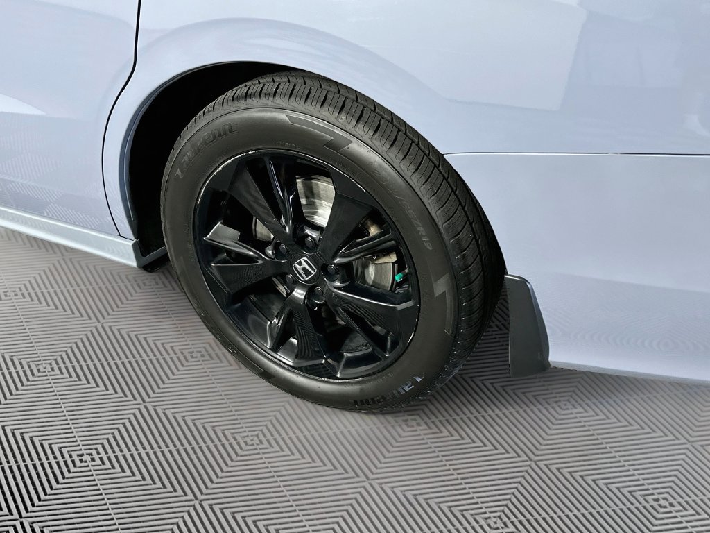 Used 2023 Honda Odyssey Sport image 40