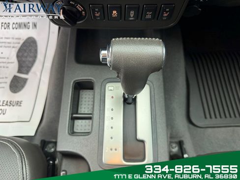 Used 2019 Nissan Frontier PRO-4X w/ Pro-4x Luxury Package image 24