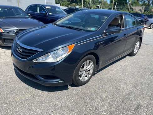 Used 2012 Hyundai Sonata GLS w/ Popular Equipment Pkg FWD image 3