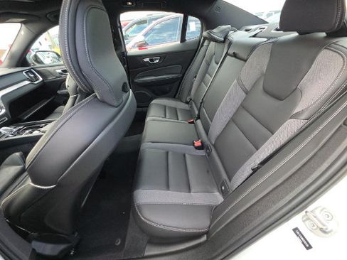 Used 2024 Volvo S60 B5 Plus w/ Climate Package AWD/4WD image 4