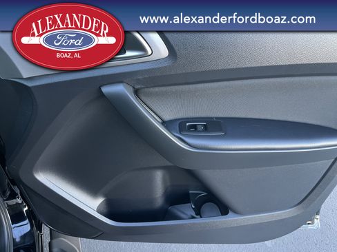 Used 2019 Ford Ranger XLT w/ Equipment Group 302A Luxury image 18