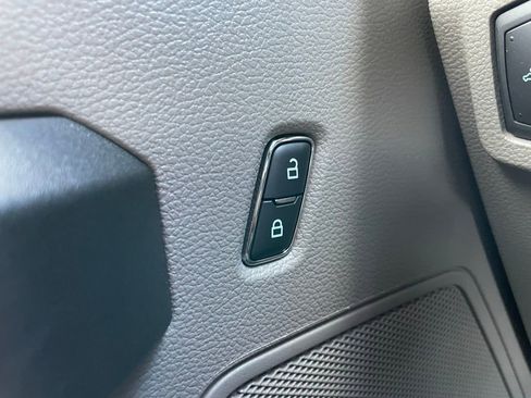 Used 2021 Ford F250 XL w/ Power Equipment Group AWD/4WD image 25