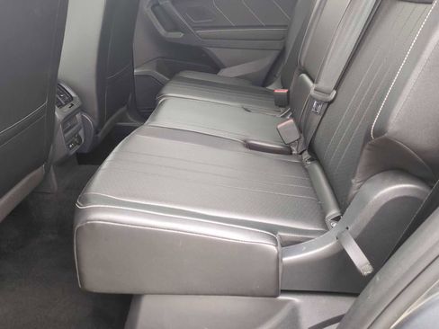 Used 2024 Volkswagen Tiguan SE image 24