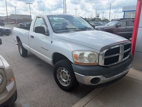 Used 2006 Dodge Ram 1500 Truck ST w/ Trailer Tow Group AWD/4WD image 3