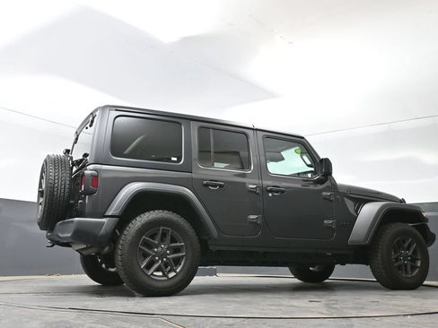 Used 2025 Jeep Wrangler Unlimited Sport AWD/4WD image 49