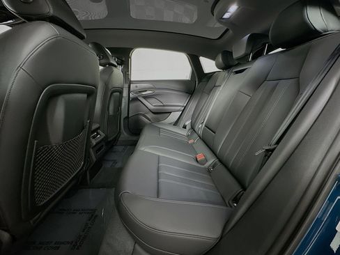 Used 2025 Audi A6 e-tron Ultra w/ Ultra Package image 9