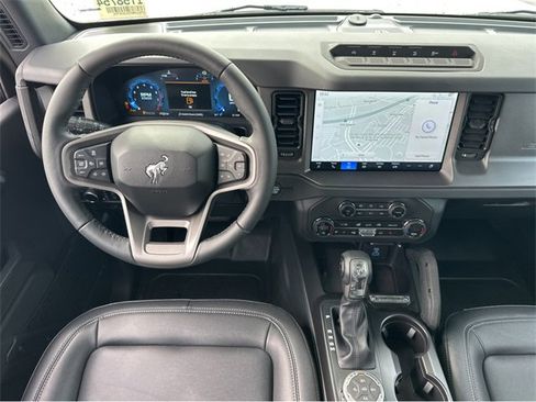 New 2025 Ford Bronco Badlands image 10